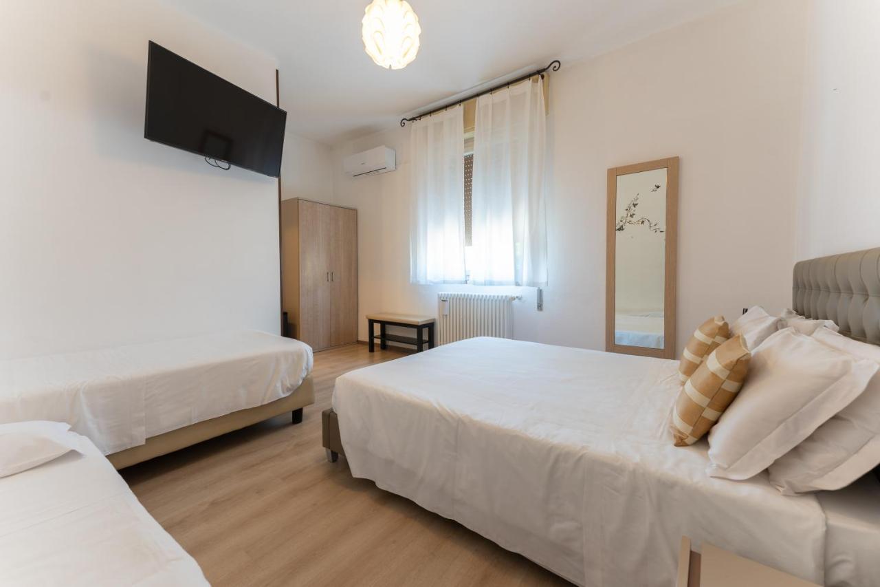 Hotel Benaco Mavras Peschiera del Garda Dış mekan fotoğraf