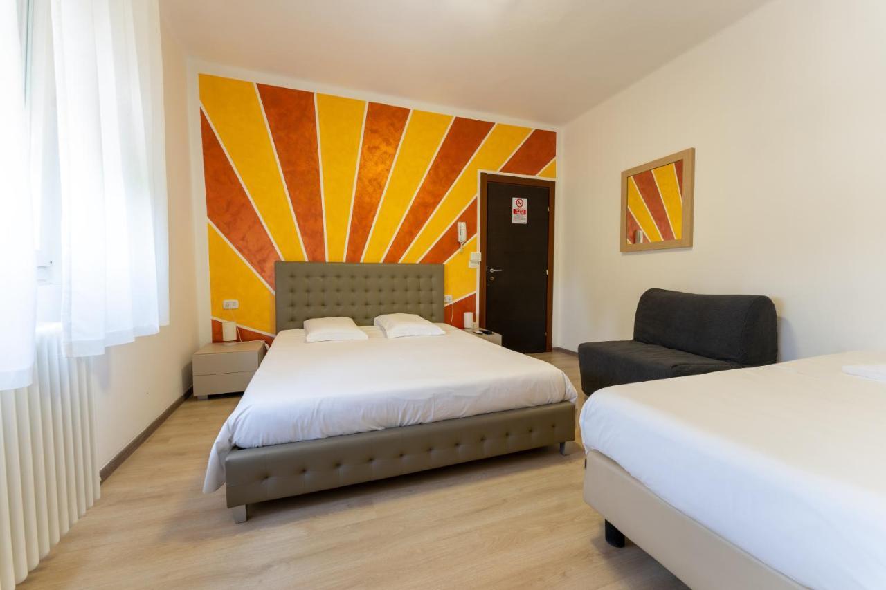 Hotel Benaco Mavras Peschiera del Garda Dış mekan fotoğraf