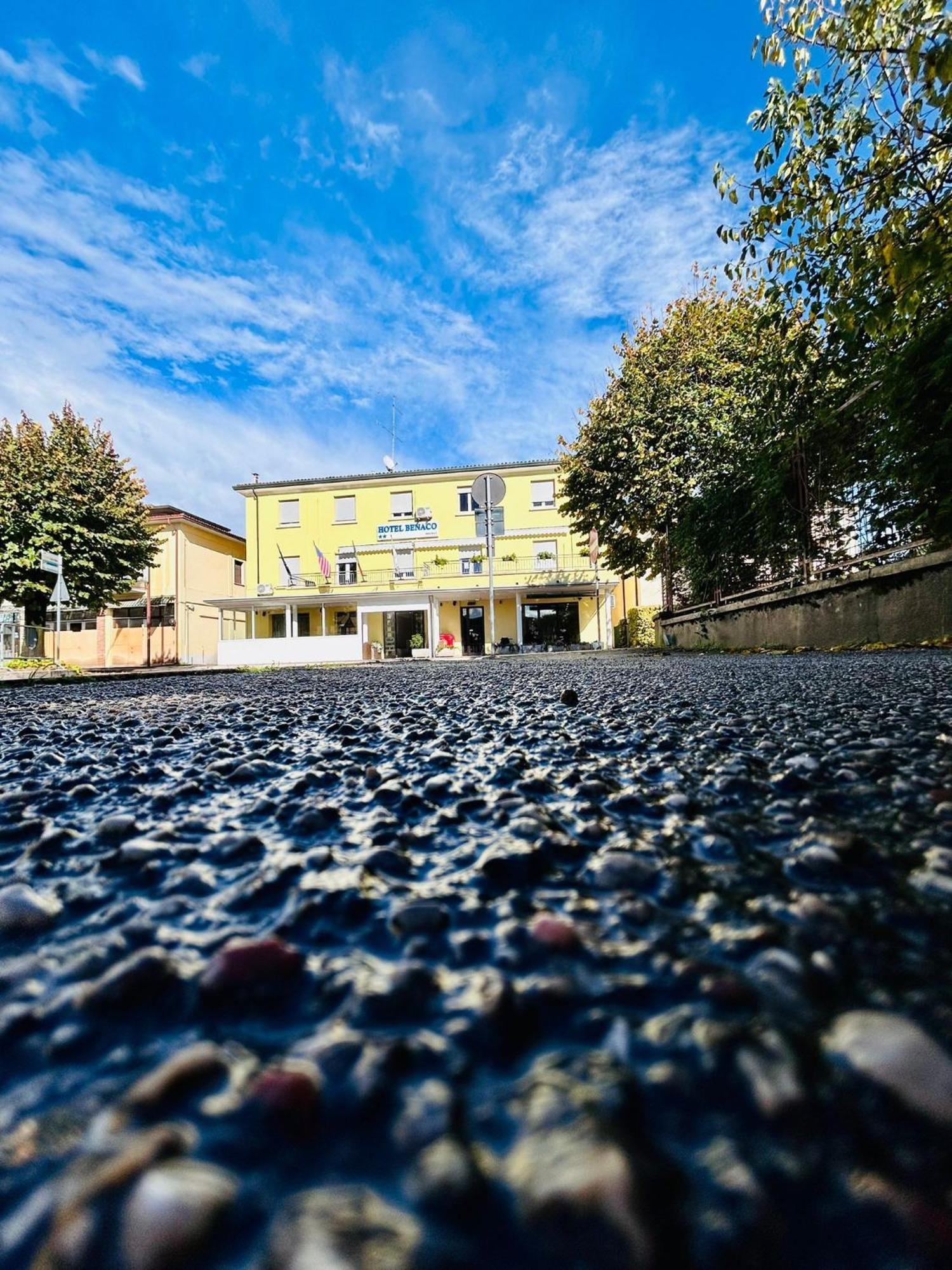 Hotel Benaco Mavras Peschiera del Garda Dış mekan fotoğraf